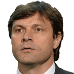 Foto do técnico E. Sağlam